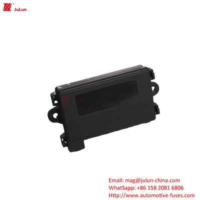 Eu UL 32V বাইরের আকার ফিউজ হোল্ডার মোটরসাইকেল ম্যানুয়াল রিসেট সার্কিট ব্রেকার 30A-500A
