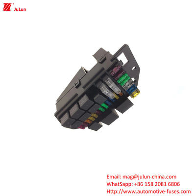 30A-500A স্বয়ংচালিত বোল্ট ফিউজ হোল্ডার তামা যোগাযোগ এবং প্লাস্টিক / নাইলন শেল সঙ্গে