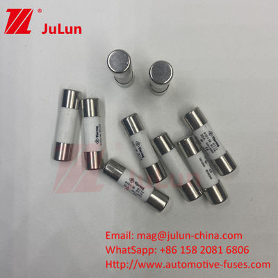 PV 6A 10*38mm AC500/690V ব্রেকিং ক্ষমতা TUV প্যানেল মাউন্ট Pv স্ট্রিং ফিউজ সিই সার্টিফাইড