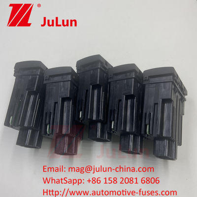 24V / 12V অটোমোবাইল BC45-13A350-BA অগ্নিনির্বাপক সুরক্ষা বাক্সের সাথে পাওয়ার অফ সুইচ