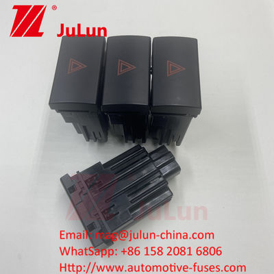 24V / 12V অটোমোবাইল BC45-13A350-BA অগ্নিনির্বাপক সুরক্ষা বাক্সের সাথে পাওয়ার অফ সুইচ