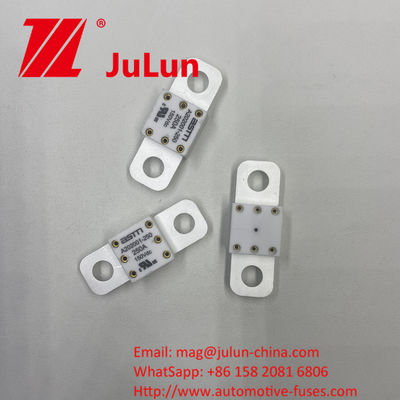 উচ্চ বর্তমান রেটিং সিরামিক A202001-250A 150VDC অটোমোবাইল ফিউজ শর্ট সার্কিট সুরক্ষার জন্য সিরামিক উপাদান সহ ছোট আকারের