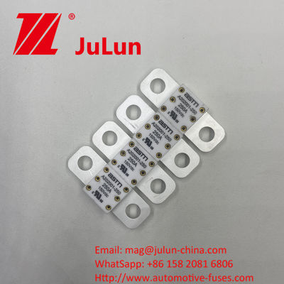 স্ক্রু বোল্ট মাউন্ট পদ্ধতি ASTM A202001 400A 125VDC সিরামিক যানবাহন ফিউজ তামা এবং কোয়ার্টজ বালি উপাদান