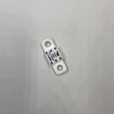 সুরক্ষা 350A 150VDC ছোট আকারের সিরামিক কার ফিউজ উচ্চ বর্তমান রেটিং প্রস্তাবিত সংকীর্ণ টর্ক 11-13N·m