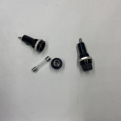 ইনস্টলেশন 6 * 30mm প্যানেল মাউন্ট ফিউজ ধারক বৈদ্যুতিক জন্য সরঞ্জাম