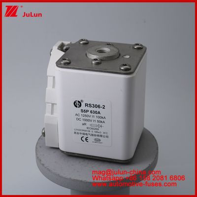 RS306-2 S5P 630A স্কয়ার ইলেকট্রিক যানবাহন ট্র্যাকশন ক্যারেমিক ফিউজ EV বা HEV ইলেকট্রিক যানবাহন ট্র্যাকশন DC EV HEV AC1250V 100KA DC1000V 50KA AR