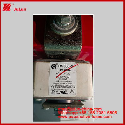 RS306-3 D1V 630A স্কয়ার কার ফিউজ চমৎকার ডিসি পারফরম্যান্স EE বৈদ্যুতিক যানবাহন ট্র্যাকশন ক্যারেমিক ফিউজ ইভি অ্যাপ্লিকেশন বৈদ্যুতিক যানবাহন ট্র্যাকশন AC700V AC690V 200KA