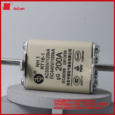 NH1 RT16-1 200A AC500V 120KA DC 440V 100KA অটোমোবাইল সিরামিক অটো ফিউজ ব্লেড মাউন্ট ইভি / এইচইভি যানবাহনের জন্য ছোট আকারের উচ্চ রেটযুক্ত বর্তমান শর্ট সার্কিট সুরক্ষা
