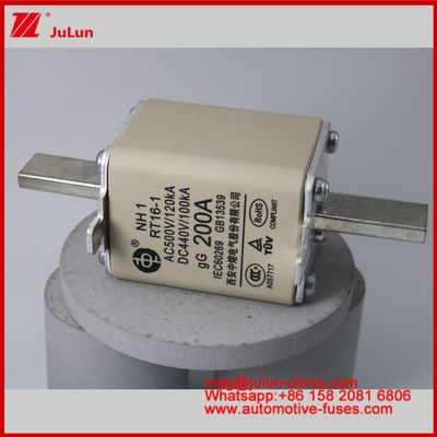 NH1 RT16-1 200A AC500V 120KA DC 440V 100KA অটোমোবাইল সিরামিক অটো ফিউজ ব্লেড মাউন্ট ইভি / এইচইভি যানবাহনের জন্য ছোট আকারের উচ্চ রেটযুক্ত বর্তমান শর্ট সার্কিট সুরক্ষা