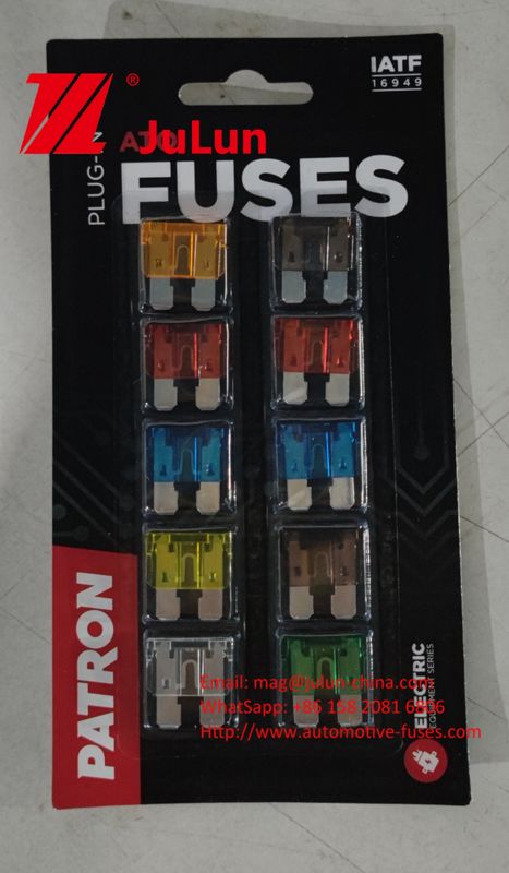 অটোমোটিভ ইলেকট্রনিক্স 30A ব্লেড অটো ফিউজ 32V 58V এবং দক্ষতার সাথে