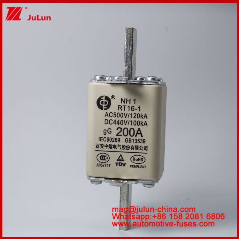 NH1 RT16-1 200A AC500V 120KA DC 440V 100KA অটোমোবাইল সিরামিক অটো ফিউজ ব্লেড মাউন্ট ইভি / এইচইভি যানবাহনের জন্য ছোট আকারের উচ্চ রেটযুক্ত বর্তমান শর্ট সার্কিট সুরক্ষা