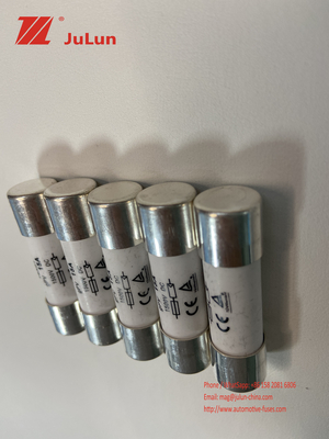 সিরামিক সোলার পিভি কপার ফিউজ 10A 10kA DC ইন্ডোর-শুধুমাত্র 1500VDC 14x51mm