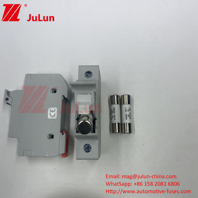 1000VDC 32A সোলার ফিউজ হোল্ডার ফিউজ সহ PV ইনভার্টারগুলির জন্য RT18-32 15A 20A 32A ফিউজ হোল্ডার LED সূচক সহ সোলার পি এর জন্য