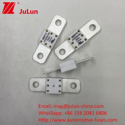 সংক্ষিপ্ত 500A 125VDC সার্কিট সুরক্ষা ব্যাটি ফিউজ ছোট আকার উচ্চ বর্তমান রেটিং দূরত্ব 2 গর্তের মধ্যে 50.8mm
