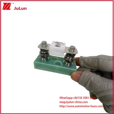 FHR39-M8-01 এএসটিএম ফিউজ বৈদ্যুতিক যানবাহন মোটরসাইকেল ব্যাটারি প্যানেল হোল্ডার গাড়ি ফিউজ হোল্ডার নামমাত্র ভোল্টেজ