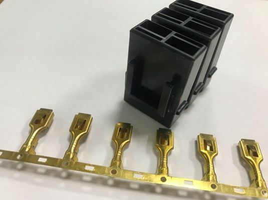 জলরোধী 12V 40A মাঝারি সন্নিবেশ কার ফিউজ ধারক Hold
